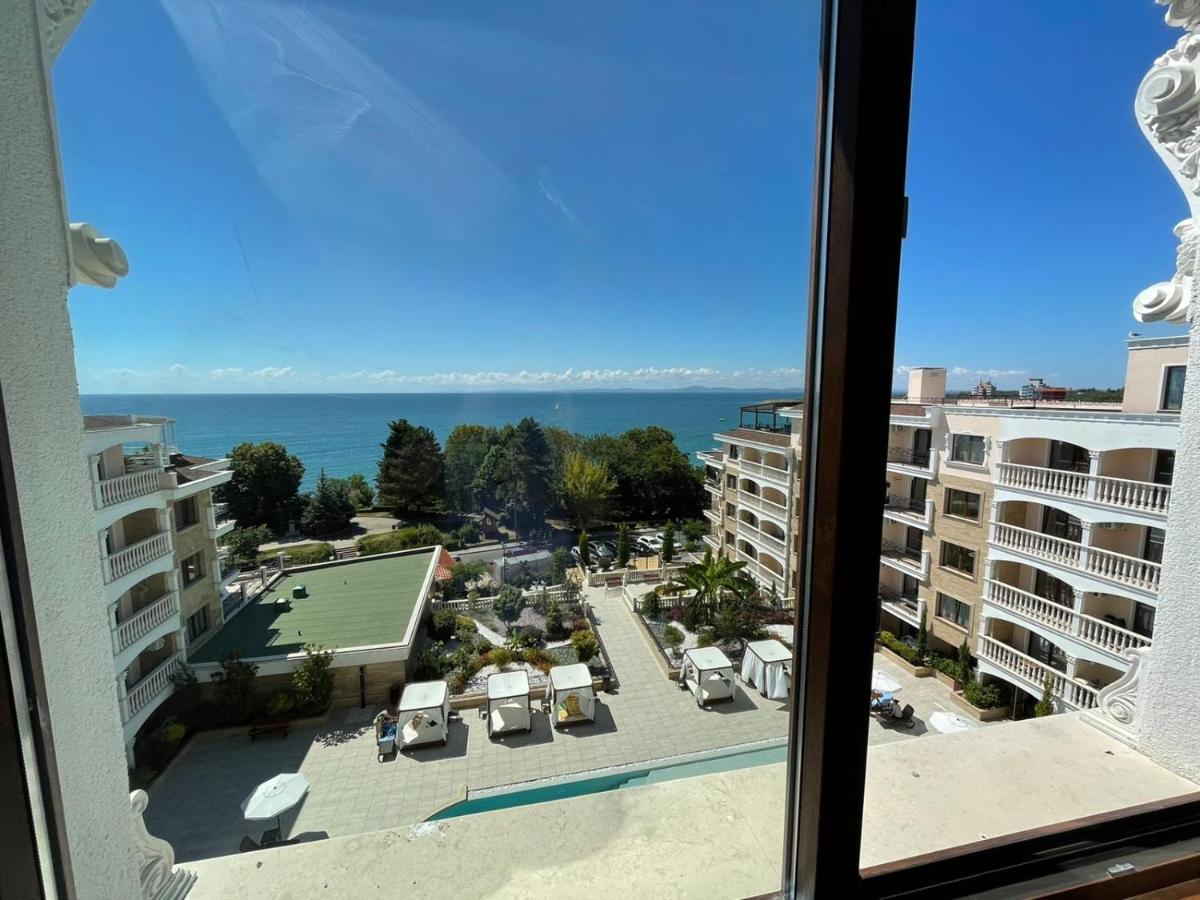 Luxury Penthouse Apartments At Valencia Gardens Бургас Экстерьер фото