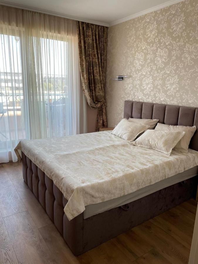 Luxury Penthouse Apartments At Valencia Gardens Бургас Экстерьер фото